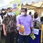 Buruh Sumedang Buka Bazaar Ketupat Mayday