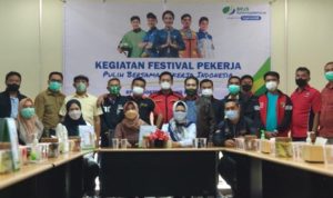 Peringati May Day 2022, BPJS Ketenagakerjaan Bagikan Bantuan 15.000 Sembako