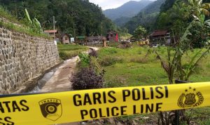 Polres Sumedang Pasangi Garis Polisi di TKP Objek Wisata