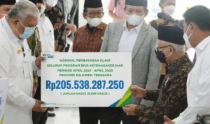 Wapres Serahkan Manfaat Program dan Beasiswa BPJS Ketenagakerjaan Kepada Keluarga Pekerja