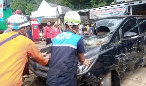 Butuh Waktu Empat Evakuasi Mobil Hanyut
