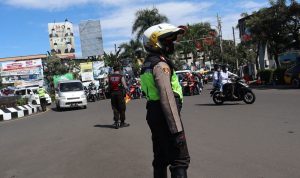 Jalur Kota Sumedang Padat, Kapolres Sumedang Turun Tangan Urai Kemacetan