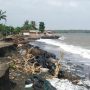 Abrasi di Pesisir Pantai Minahasa Selatan, Jalan dan 15 Rumah Amblas