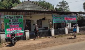 Dikepung Proyek Tol, Masjid Nurdjannah Belum Dibebaskan Dikepung Proyek Tol, Masjid Nurdjannah Belum Dibebaskan