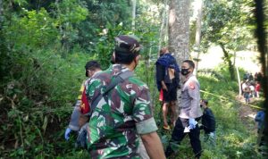 Seorang Kakek Ditemukan Gantung Diri di Kebun