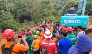 Dua orang Penambang Tewas, Pemkab Muara Enim Minta Sumur Minyak Ilegal Ditutup Dua orang Penambang Tewas, Pemkab Muara Enim Minta Sumur Minyak Ilegal Ditutup