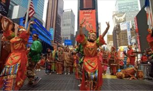 MISI BUDAYA, Pergelaran Flash Mob Angklung Memukau di Amerika Serikat