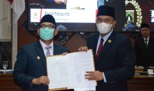 Plt. Bupati Bogor Ikuti Rapat Paripurna Bahas Tiga Agenda