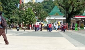 Penampilan Drum Band Ditunggu Masyarakat