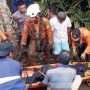 Jasad Sopir Truk Bermuatan Karet yang Terjun ke Jurang Sungai Ditemukan