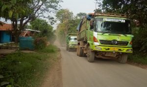 Truk Pengangkut Material Harus Tertib, Tidak Mengganggu Masyarakat