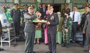 Upacara HUT TNI ke 77, Puluhan Anggota Polres Sumedang Geruduk Makodim 0610/Sumedang