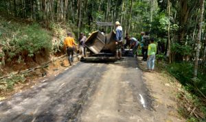 Lama Rusak, Akses Jalan di Ganjaresik Akhirnya Mulus Lama Rusak, Akses Jalan di Ganjaresik Akhirnya Mulus
