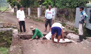 Tidak Mau Lingkungan Kumuh? Jaga Kebersihan Saluran Limbah!