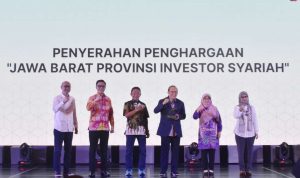 Jabar Raih Penghargaan 'Jabar Provinsi Investor Syariah'