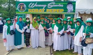 Warung Sawios Sobat Pepep Bagikan Tahu Sumedang Gratis