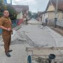 Cihanjuang Bangun Jalan Rabat Beton