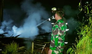 Korsleting Listrik, Dua Rumah Hangus Terbakar