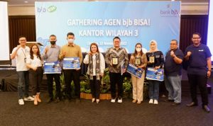 bank bjb Apresiasi dan Berikan Hadiah kepada Agen Laku Pandai bjb BiSA Terbaik