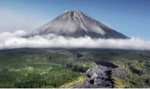 Tiga Gunung Paling Angker Di Pulau Jawa, Apa Saja Itu?