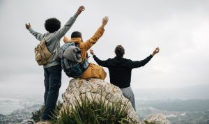 Rekomendasi Sepatu Untuk Mendaki Gunung