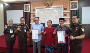 Kejari Sumedang Bebaskan Tersangka Pencurian dengan Restorative Justice