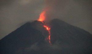 Tepat Satu Tahun Semeru Meletus