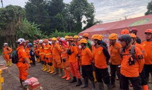 SAR Gabungan Lanjutkan Pencarian Korban Gempa Bumi