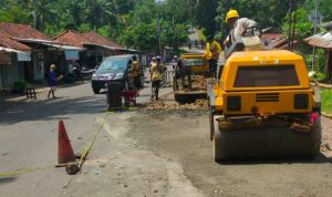 Sempat Terhenti, Perbaikan Jalan Eba Digeber