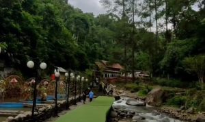 Sensasi Holiday di Kampung Karuhun Sumedang!