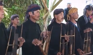 Kesenian Khas Sumedang Angklung Jenglung