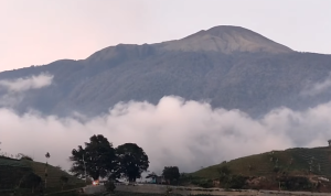 Sejarah sumedang gunung tampomas