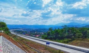 Sepanjang Jalan Kenangan Tol Cisumdawu