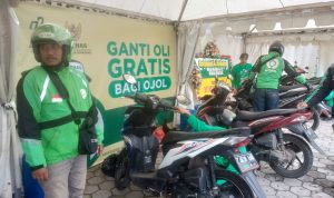 Layanan Ganti Oli Gratis Untuk Ojek Online