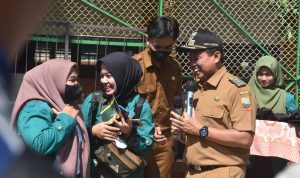 Mahasiswa Kenalkan Wakepo ke Warga Desa