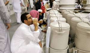 Fakta Unik Mengenai Air Zamzam Yang Tak Pernah Kering