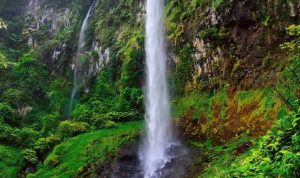 Wisata Air Terjun Yang Mempesona Di Subang, Curug Cileat! 