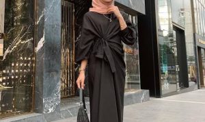 Bingung Baju Hitam Celana Hitam Hijab Warna Apa? Berikut Rekomendasinya! 