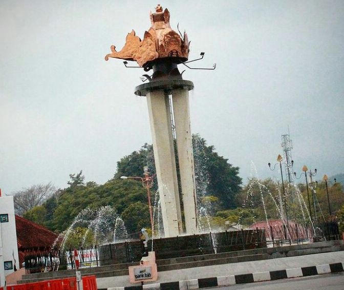 makna tugu binokasih