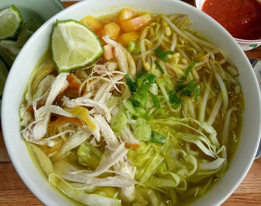 Resep Dan Cara Membuat Soto Ayam, Nikmat dan Segar!