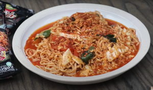 Memasak Mie Goreng Dengan Berbeda, Ini Dia Resep Mie Goreng Nyemek