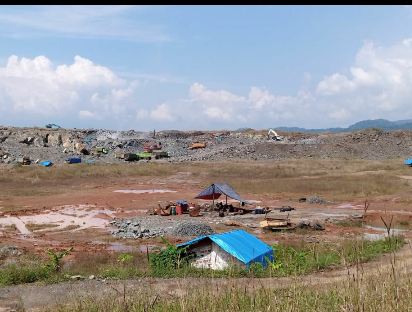 Tinggal 1 fase lagi pembangunan Jalan lingkar sepanjang 4,9 kilometer, yang menghubungkan jalan Pasiringkik dengan dusun Karamat Desa Pajagan