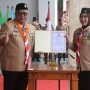 FOTO IST PENOBATAN : Ketua Kwartir Daerah Gerakan Pramuka Jawa Barat, Atalia Praratya Ridwan Kamil saat menobatkan Bupati Sukabumi, Marwan Hamami sebagai Majelis Pembimbing Cabang Gerakan Pramuka Kabupaten Sukabumi