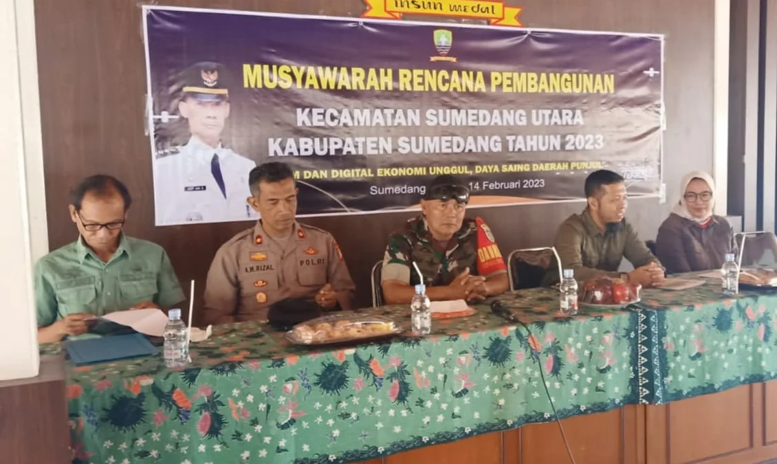 RKPD : Tujuan pertama dari penyelenggaraan musyawarah Rencana Kerja Pemerintah Daerah (RKPD) Kabupaten, antara lain membahas dan menyepakati usulan rencana kegiatan pembangunan.