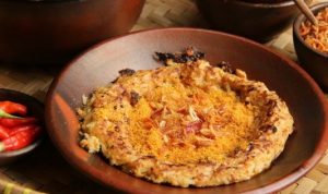 Resep Kerak Telor Khas Betawi, Jajan Tradisional Yang Enak Dan Praktis!