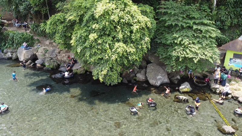 Tempat Wisata Sumedang Bernunansa Alam, Sejuk dan Indah Banget!