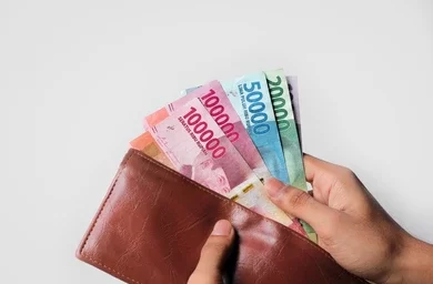 DANA Grtais 100 Ribu Dari Pemerintah Langsung Cair Tanpa KTP?