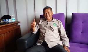Kepala Desa Mekarjaya Dr Awandi Nopyan S MPd saat ditemui Sumeks.
