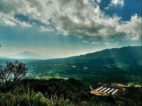 Kisah Sasakala Gunung Geulis