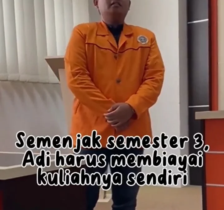 Adi, Mahasiswa UAD yang Menjadi Tulang Punggung Keluarga, Berhasil Lulus Kuliah